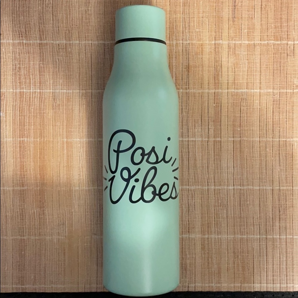 Double wall stainless water bottle.
